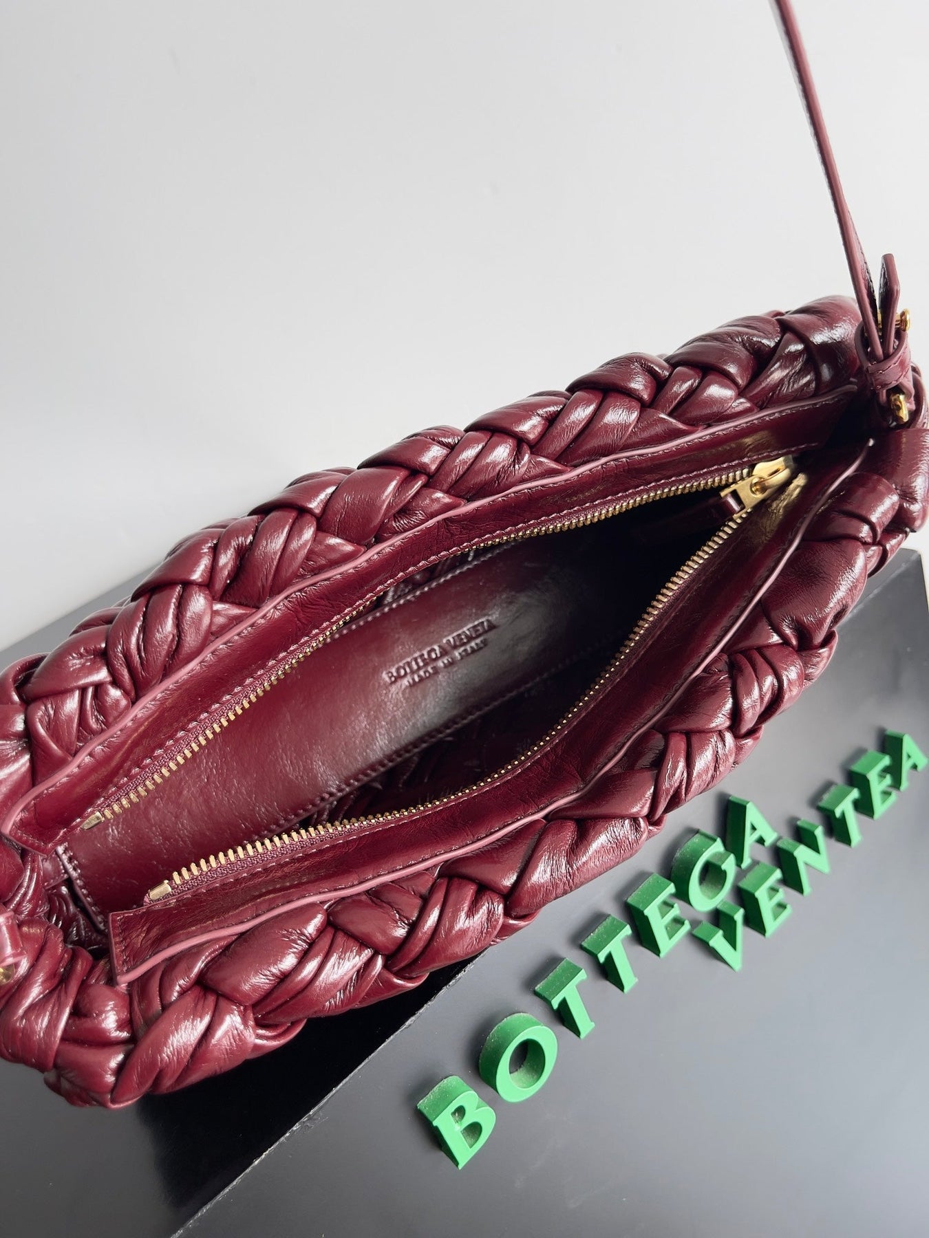KELIMERO CHA-CHA CLUTCH 28.5 IN BURGUNDY LAMBSKIN
