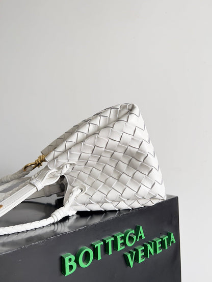 BV Small Parachute 21 White Lambskin Ghw