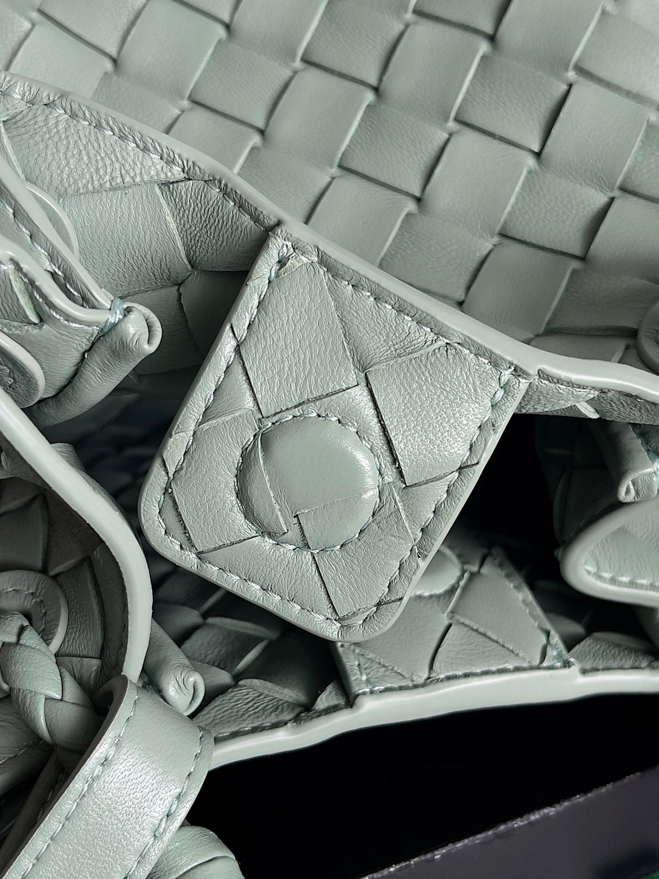 BV Small Parachute 21 Seafoam Lambskin Ghw