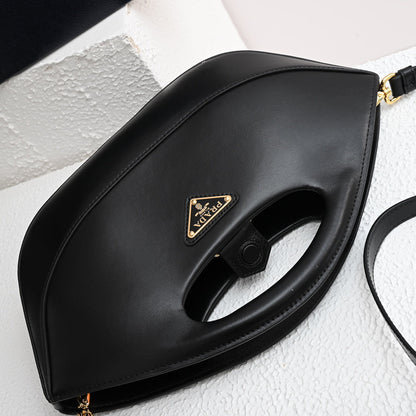 DUMPLING BAG 30 IN BLACK CALFSKIN