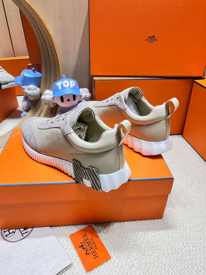 BOUNCING SNEAKER IN PALE GRAY SUEDE AND CALFSKIN