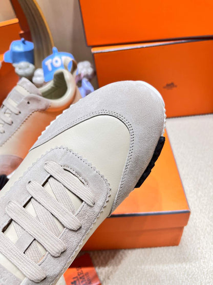 BOUNCING SNEAKER IN PALE GRAY SUEDE AND CALFSKIN