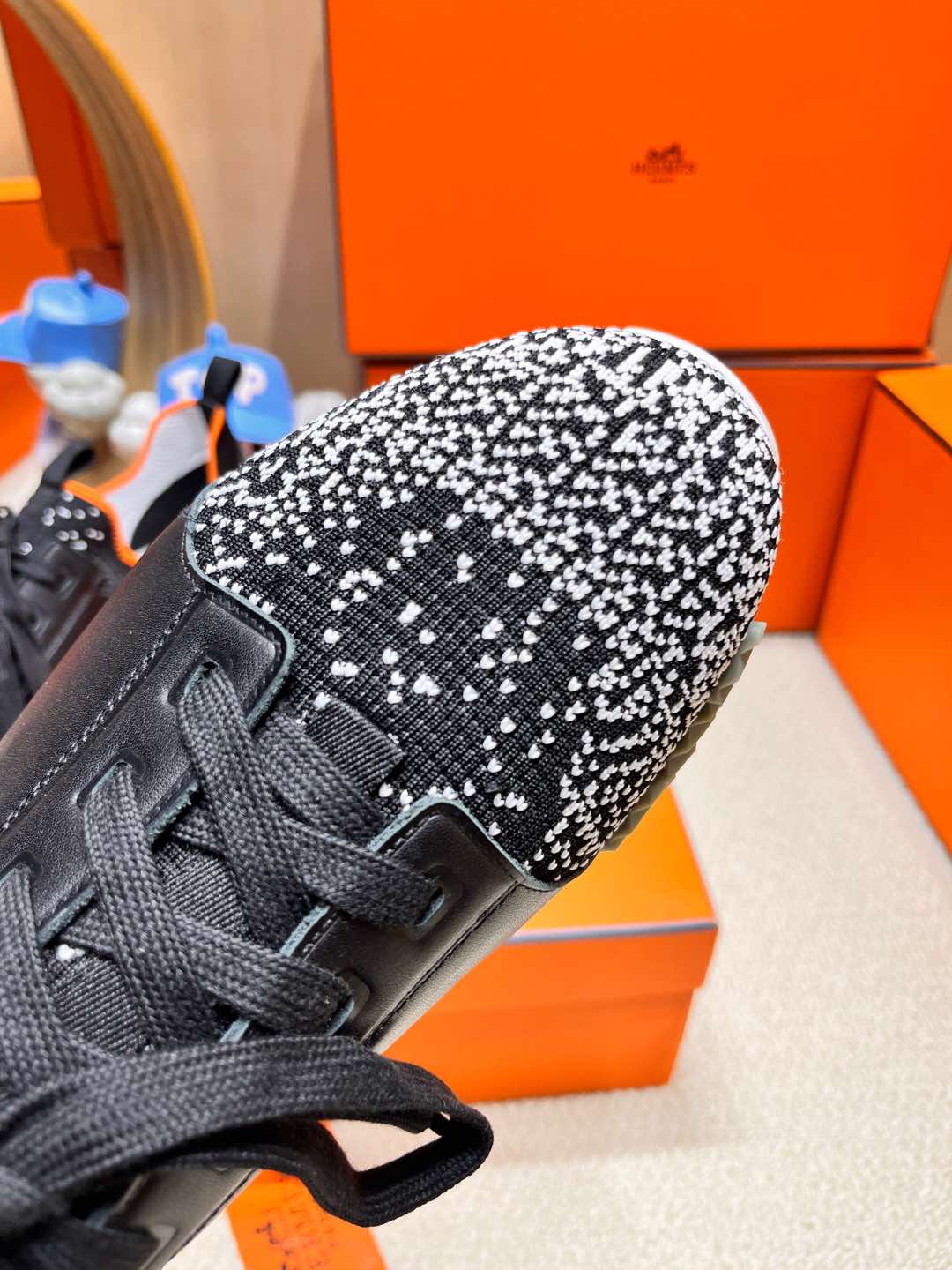 DEPART SLIP-ON SNEAKER IN WHITE MIX BLACK KNIT AND CALFSKIN