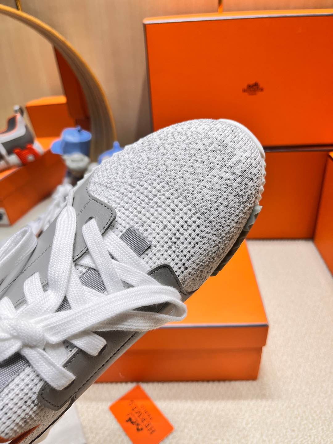 DEPART SLIP-ON SNEAKER IN WHITE MIX MOUSE GRAY KNIT AND CALFSKIN