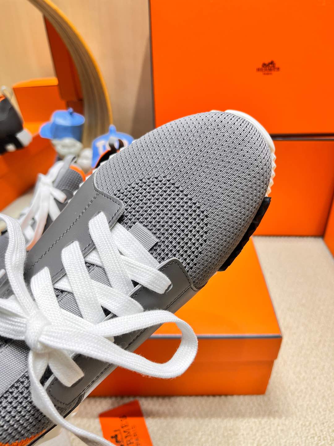 DEPART SLIP-ON SNEAKER IN MOUSE GRAY KNIT AND CALFSKIN