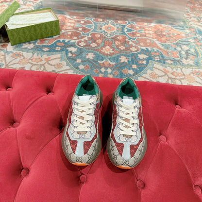 GG RHYTON TRAINER LIGHT GRAY AND SCARLET CALFSKIN