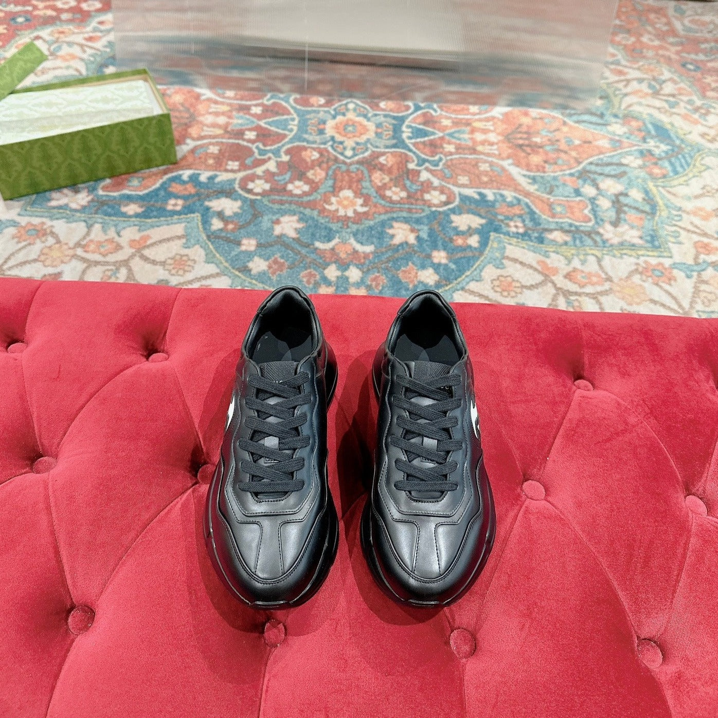 GG RHYTON TRAINER BLACK CALFSKIN WITH WHITE LOGO