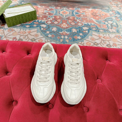 GG RHYTON TRAINER WHITE CALFSKIN WITH NAVY LOGO