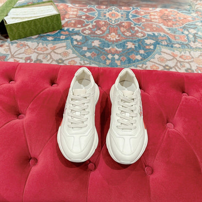 GG RHYTON LOGO TRAINER WHITE CALFSKIN WITH TIGER MOTIF