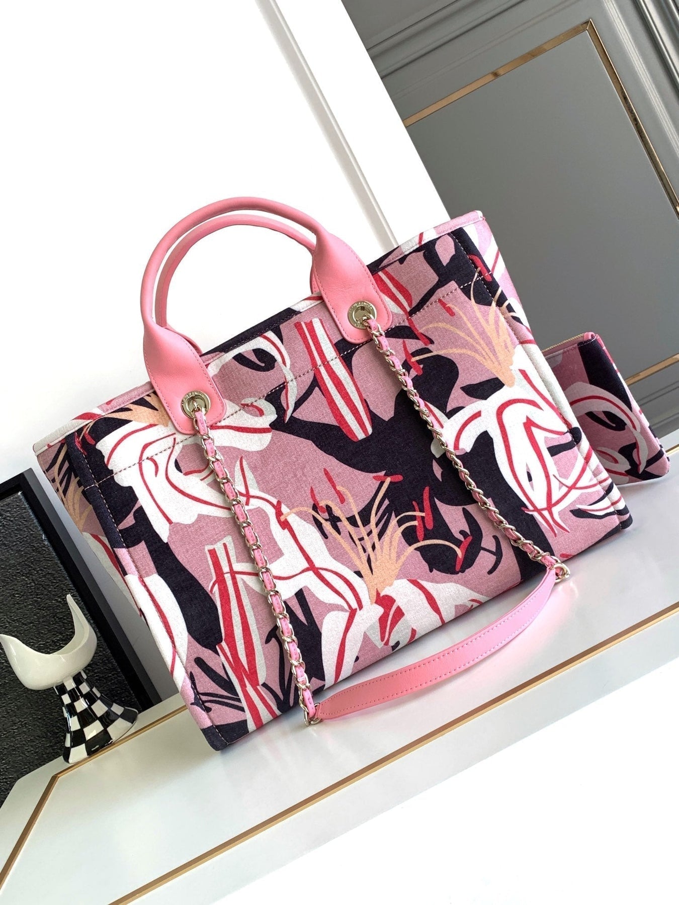 CC CLASSIC LARGE 38 TOTE IN LIGHT PINK MIX COLORFUL CANVAS