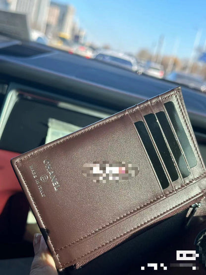 CC BIFOLD WALLET CAVIAR 14 BLACK GRAINED CALFSKIN