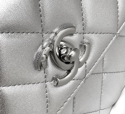 CC MINI 19 FLAP BAG IN SILVER CALFSKIN