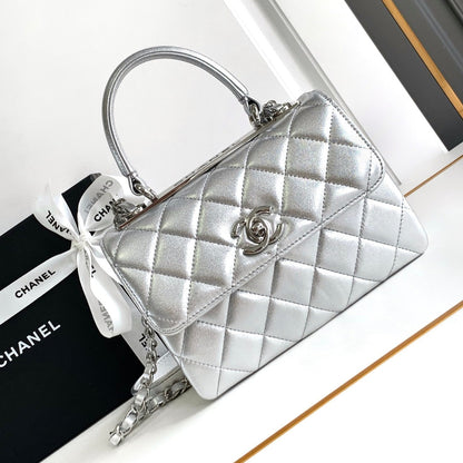 CC MINI 19 FLAP BAG IN SILVER CALFSKIN