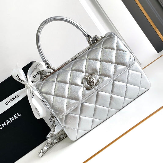 CC MINI 19 FLAP BAG IN SILVER CALFSKIN