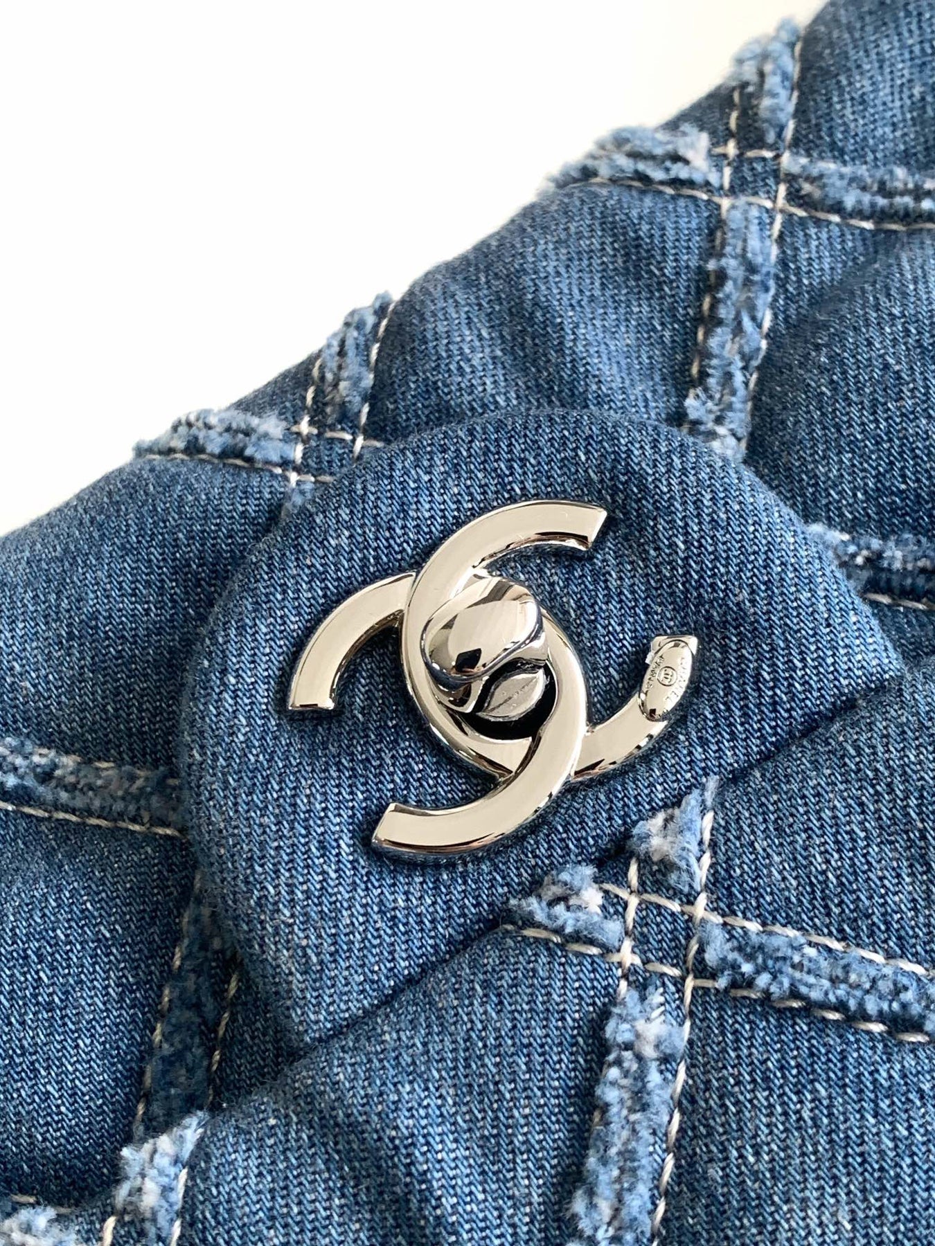 CC MINI 25 CLASSIC BAG IN BLUE COBALT DENIM