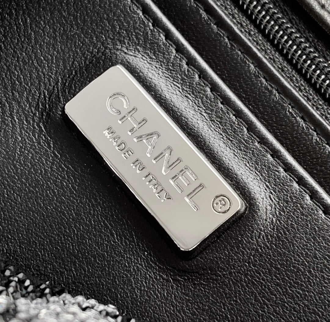 CC 21 EVENING BAG IN BLACK MIX SILVER CALFSKIN