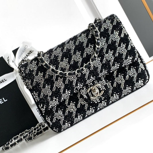 CC 21 EVENING BAG IN BLACK MIX SILVER CALFSKIN