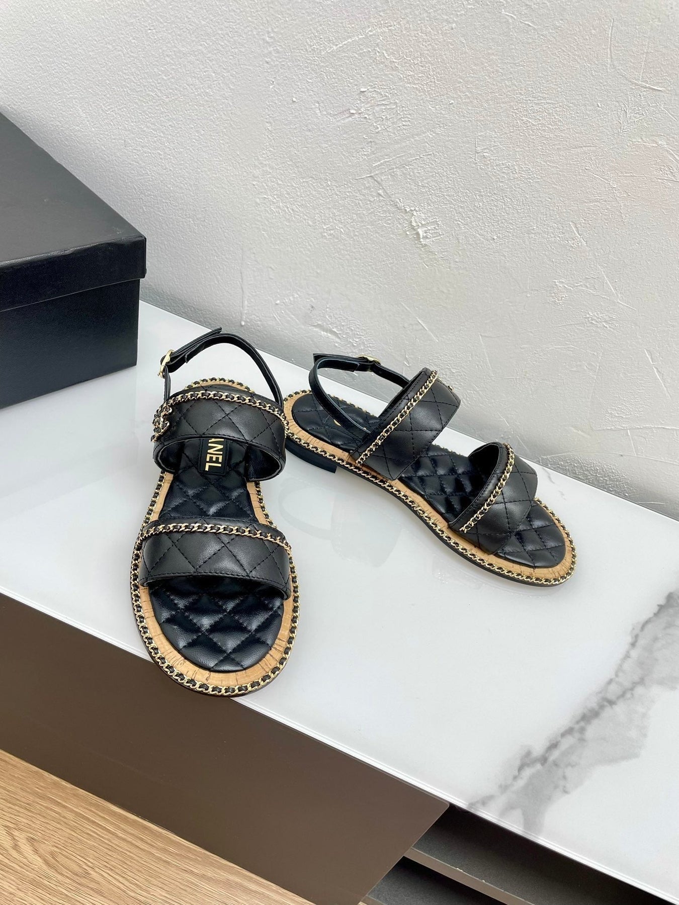DOUBLE STRAPS SANDALS IN BLACK LAMBSKIN