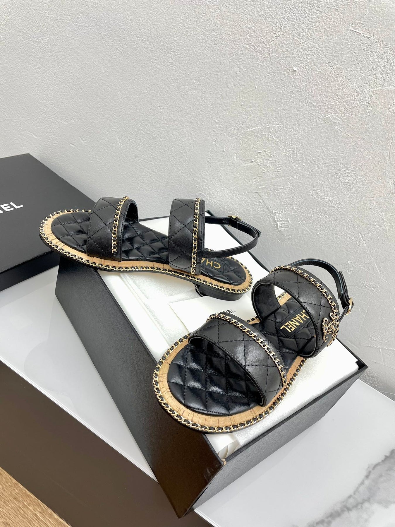 DOUBLE STRAPS SANDALS IN BLACK LAMBSKIN