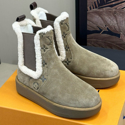 ASPEN CHELSEA ANKLE BOOTS IN ECRU BEIGE MONOGRAM-DEBOSSED SUEDE