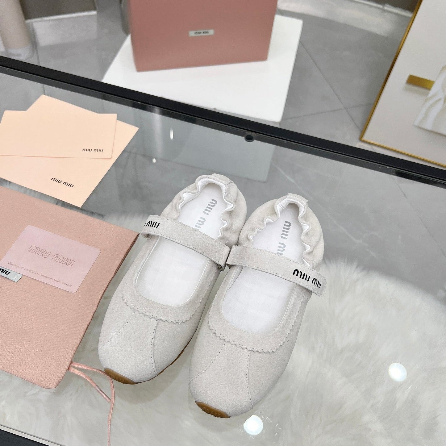 RUCHES NAPPA BALLERINAS IN OFF WHITE SUEDE