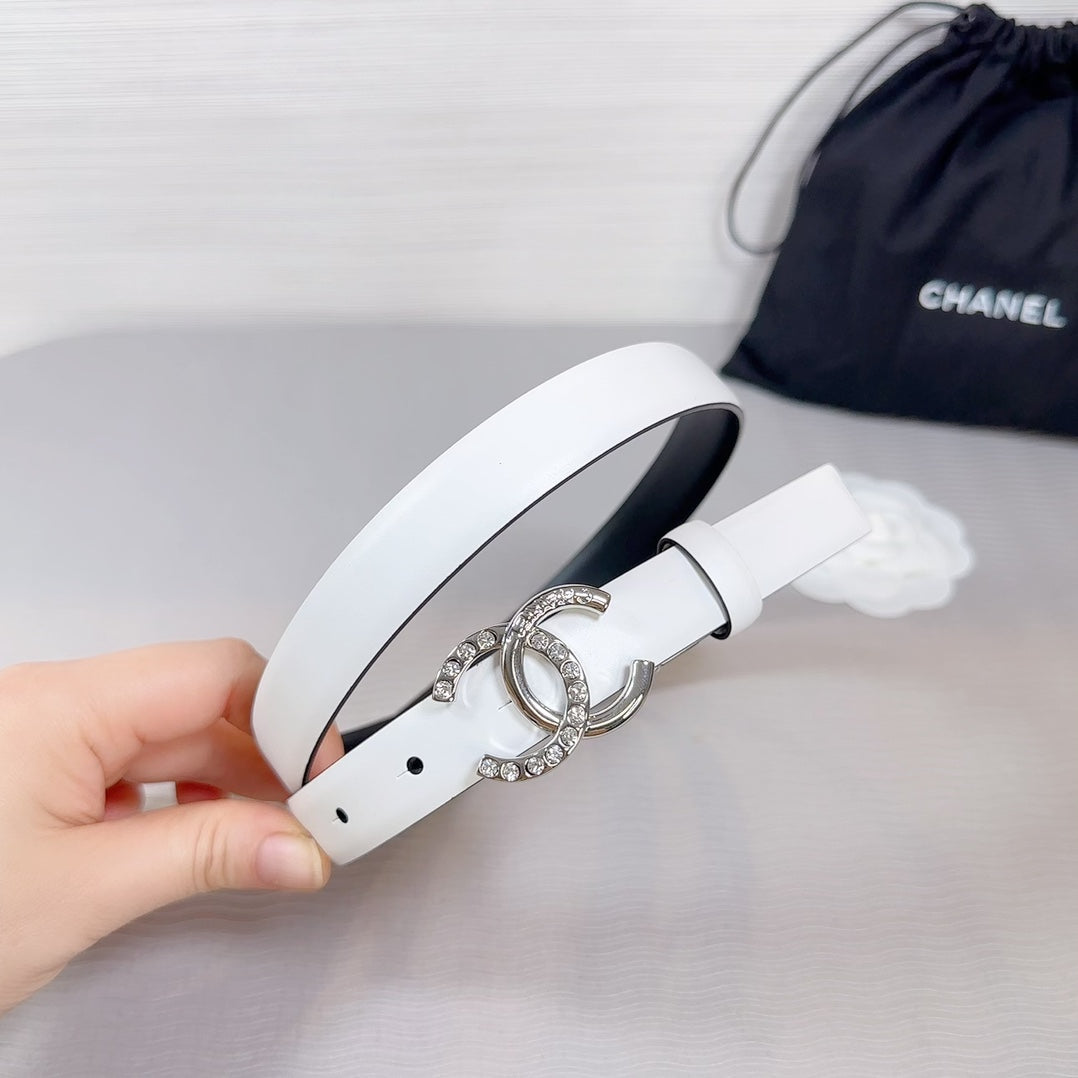 CC BELT 20 MM IN WHITE SMOOTH CALFSKIN SILVER HARDWARE ATTACH RHINSTONE