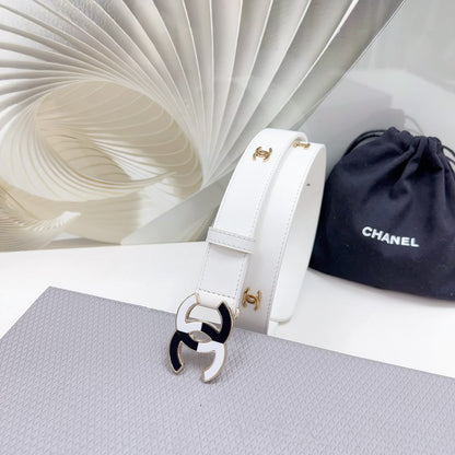 CC BELT 30 MM WHITE CALFSKIN GOLD HARDWARE WITH WHITE MIX BLACK LOGO
