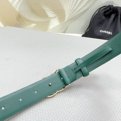CC 30MM BELT IN COOL GREEN SHINNY CALFSKIN WHITE LOGO