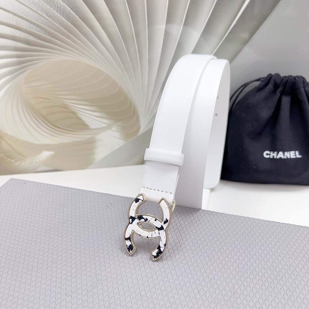 CC 30MM BELT IN WHITE SHINNY CALFSKIN WHITE LOGO