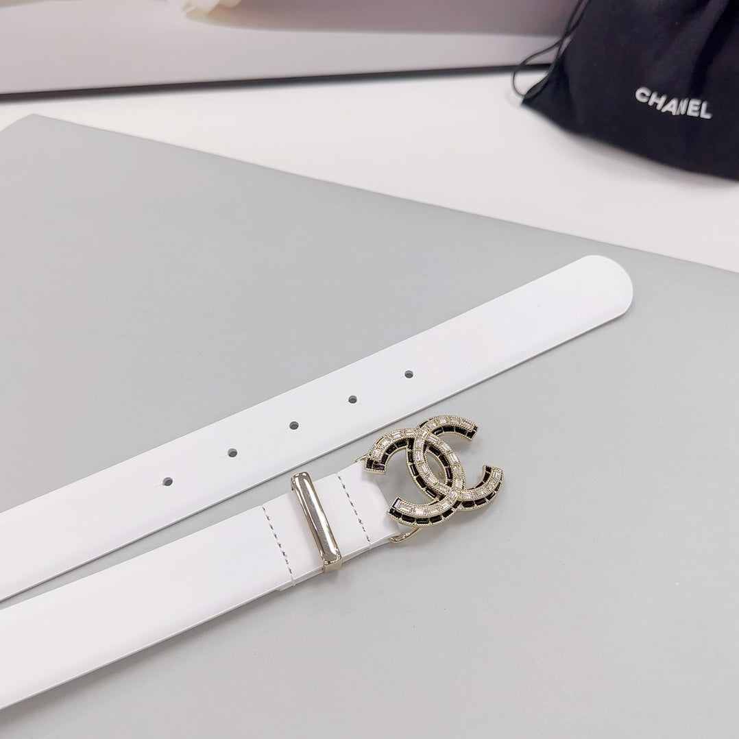 CC 30MM BELT IN WHITE SMOOTH CALFSKIN METAL LOGO