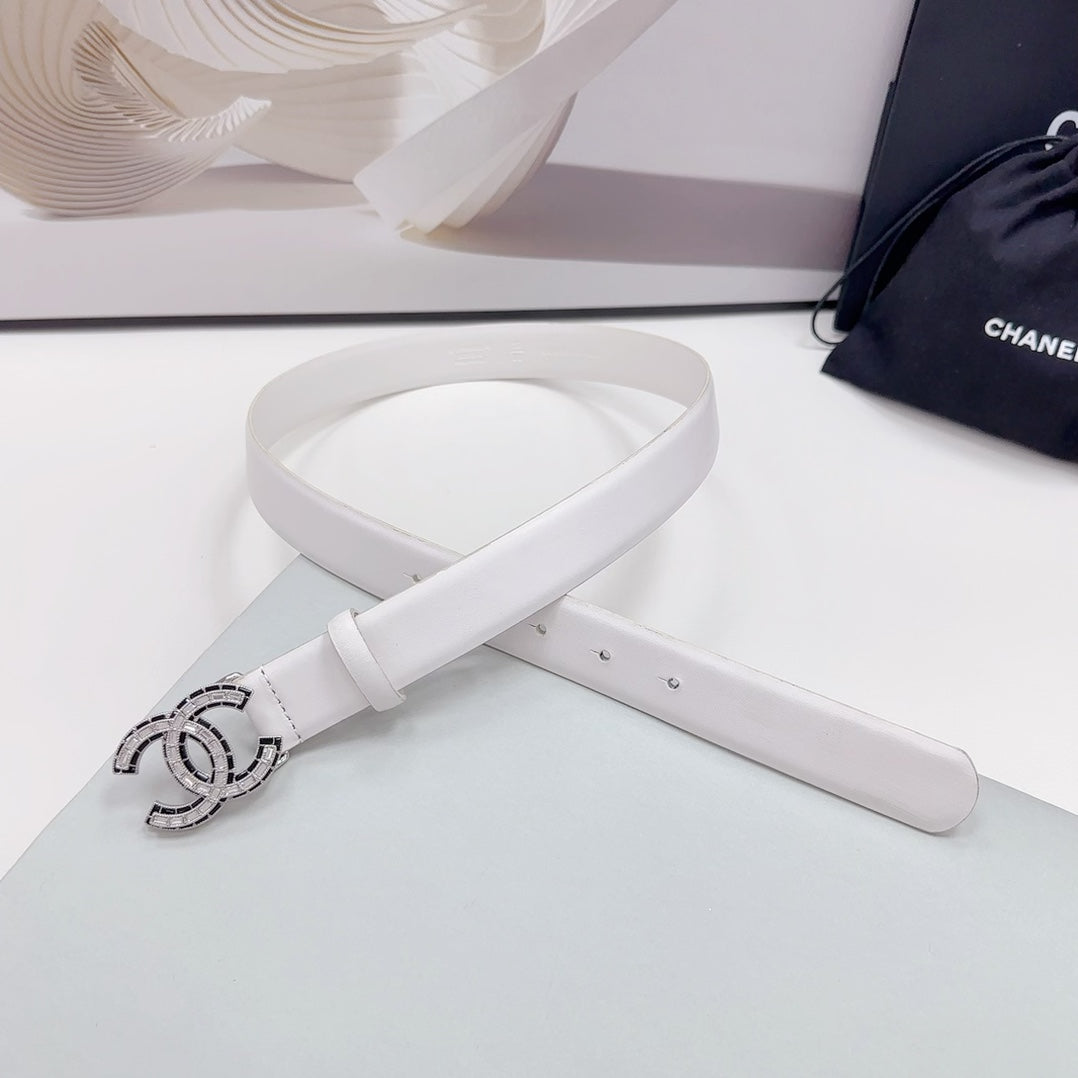 CC 30MM BELT IN WHITE CALFSKIN METAL HARDWARE