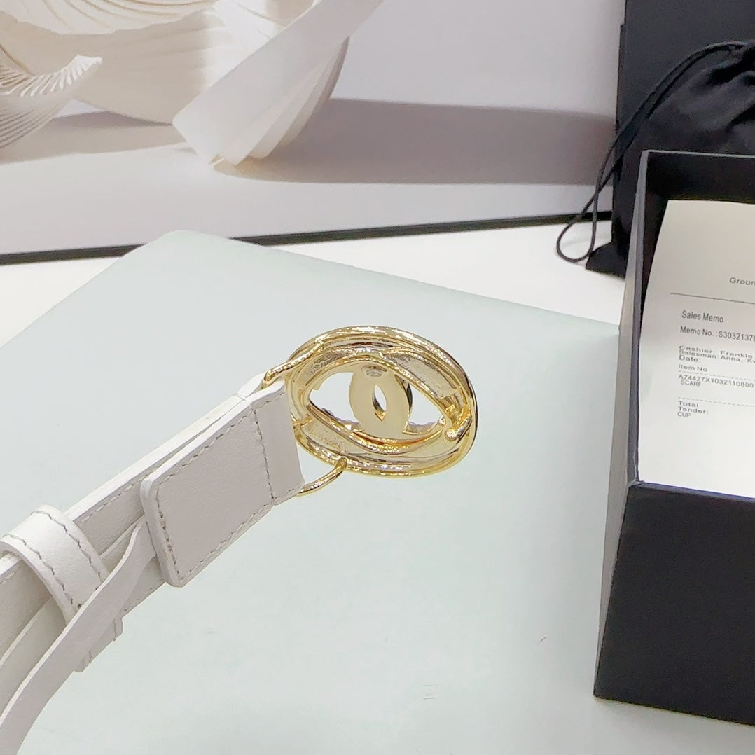 CC 30MM BELT IN WHITE CALFSKIN GOLD HARDWARE ATTACH PEARLS