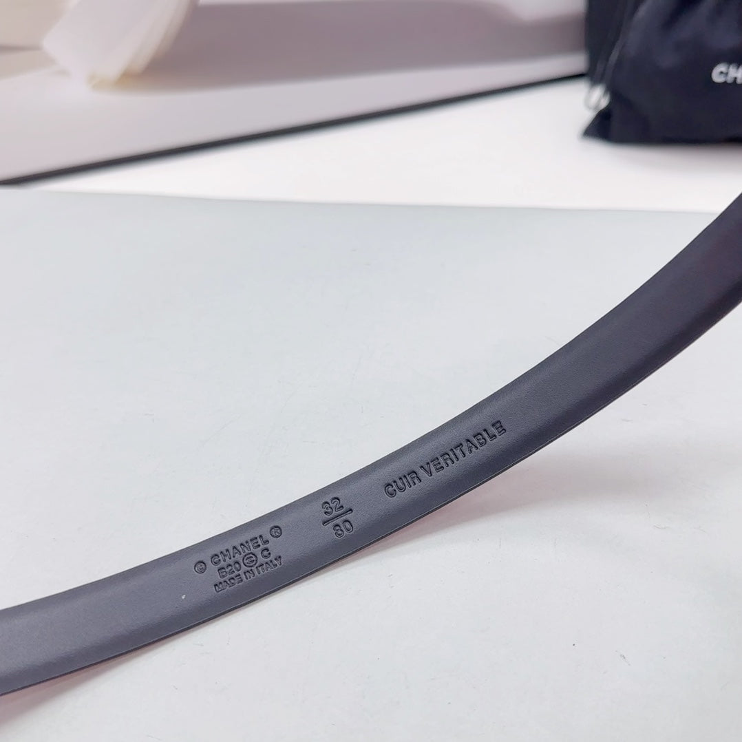 CC BELT 20 MM IN CHERRY RED MIX BLACK CALFSKIN GOLD HARDWARE