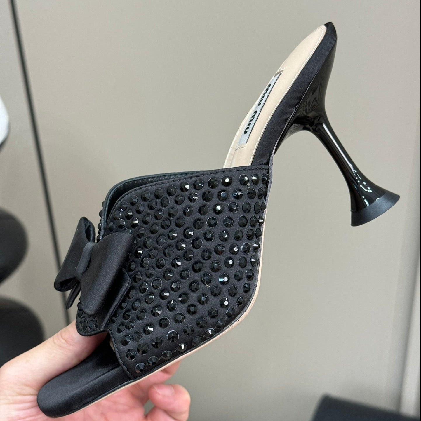 BLACK HIGH-HEELS COWHIDE WITH CRYSTALS-BLACK