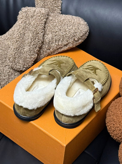 COLORADO COMFORT MARY JANE IN SAND BEIGE SUEDE AND SHEARLING LINING