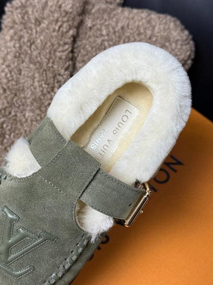 COLORADO COMFORT MARY JANE IN BASIL GREEN SUEDE AND SHEARLING LINING