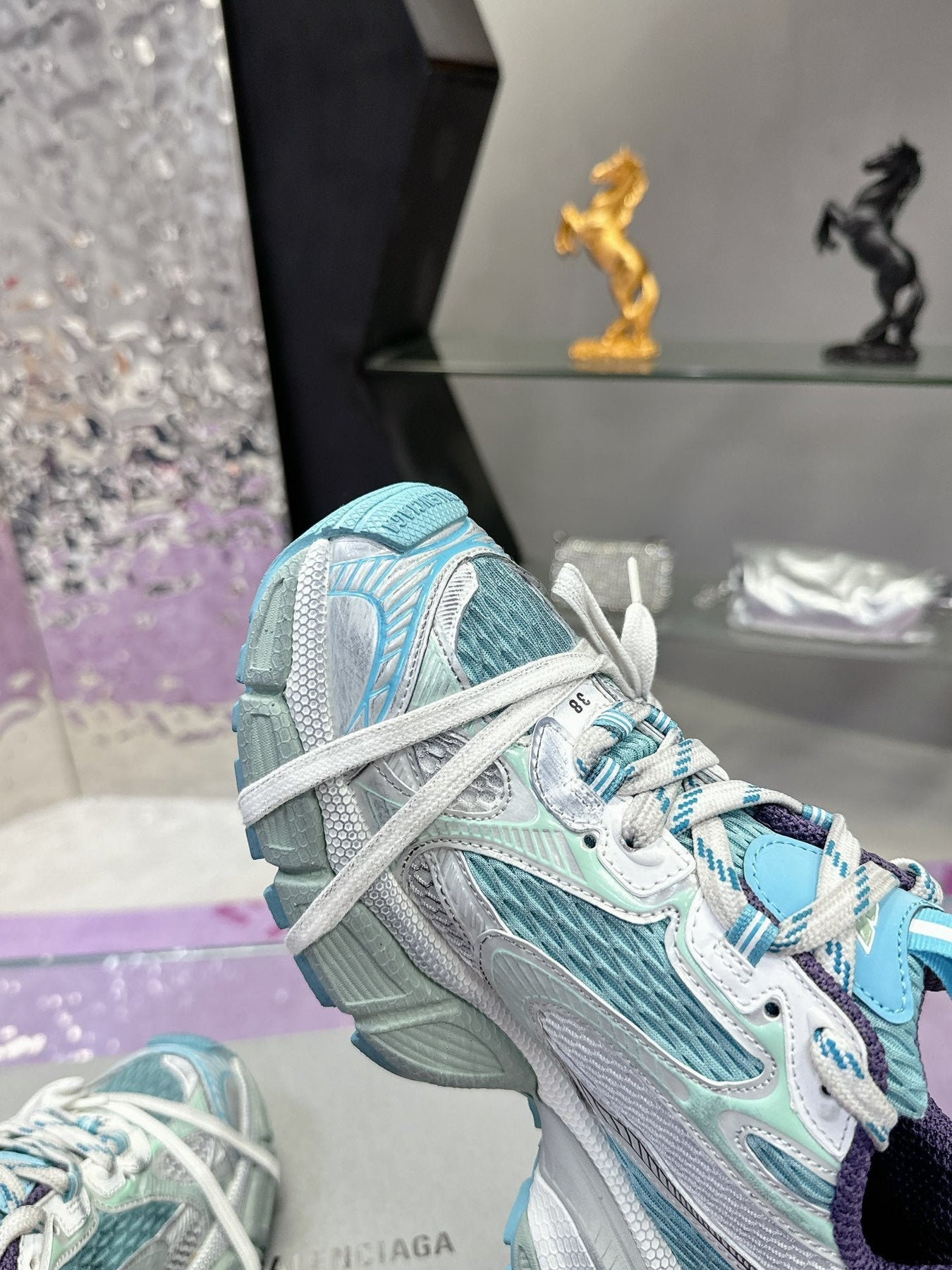 3XL SNEAKER IN LIGHT BLUE, WHITE AND PURPLE MESH AND POLYURETHANE