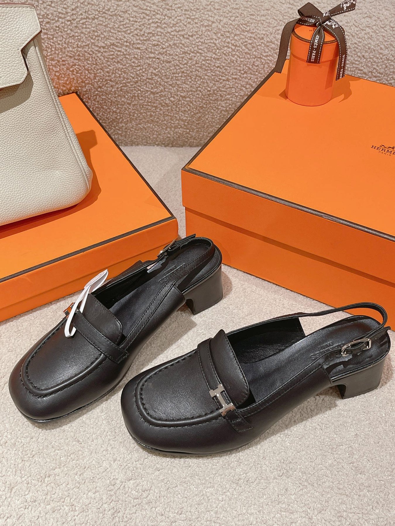 INFINIE 50 PUMP BLACK LAMBSKIN