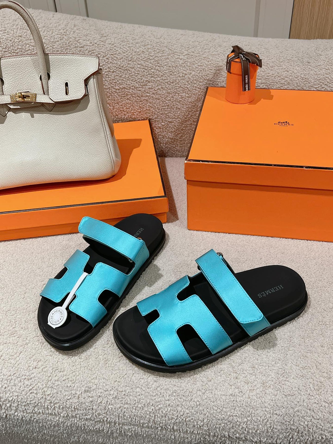 CHYPRE SANDAL BLACK MIX SKY CALFSKIN