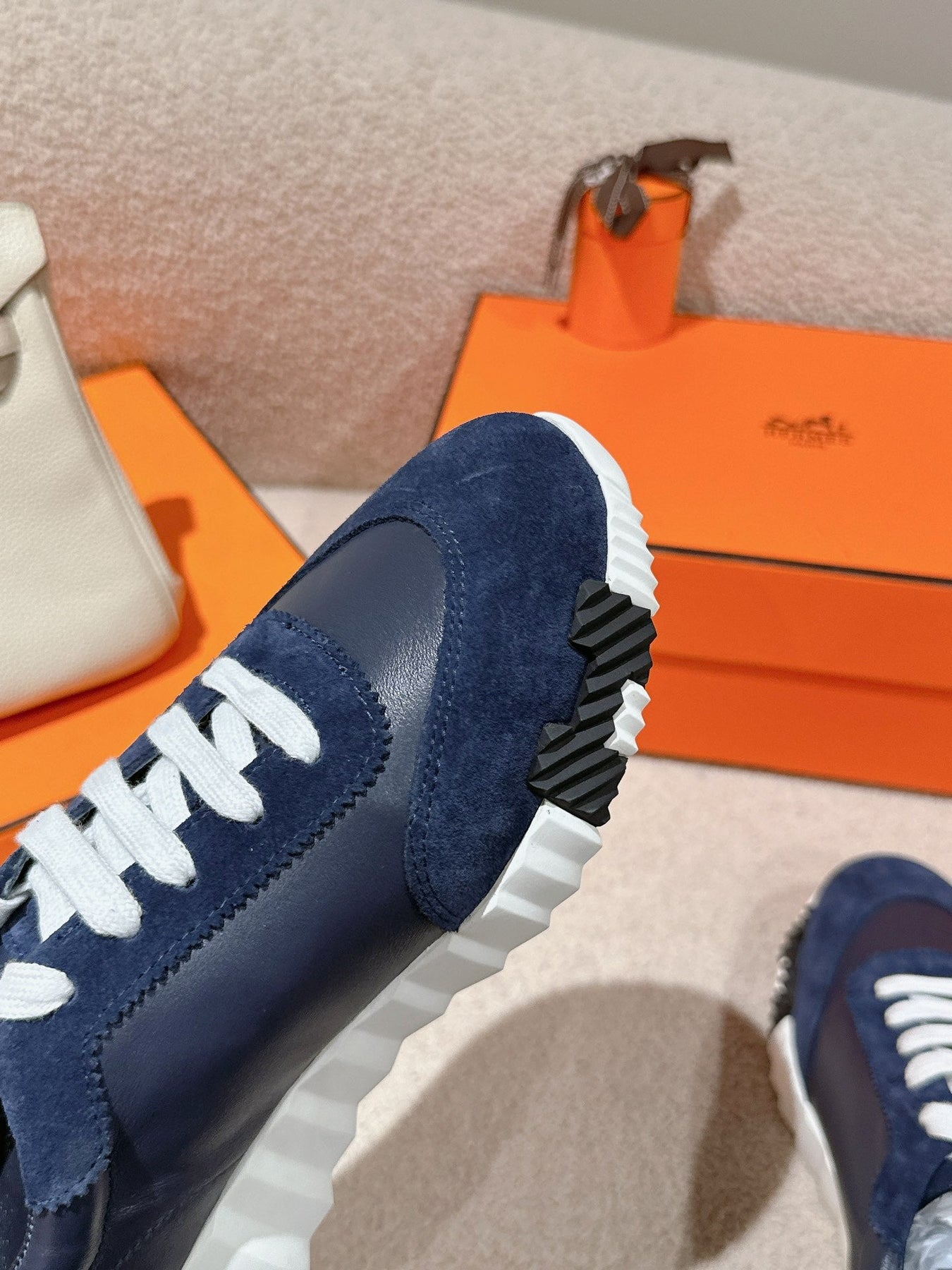 MAINLAND SNEAKER IN NAVY BLUE SUEDE AND CALFSKIN 959296