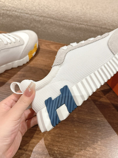 MAINLAND SNEAKER IN PALE GRAY SUEDE AND WHITE BREATHABLE MESH FABRIC 959352