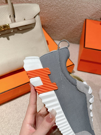 MAINLAND SNEAKER IN ASH GRAY SUEDE AND SHARK GRAY BREATHABLE MESH FABRIC