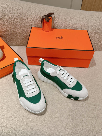 MAINLAND SNEAKER IN PALE GRAY SUEDE AND FOREST GREEN BREATHABLE MESH FABRIC