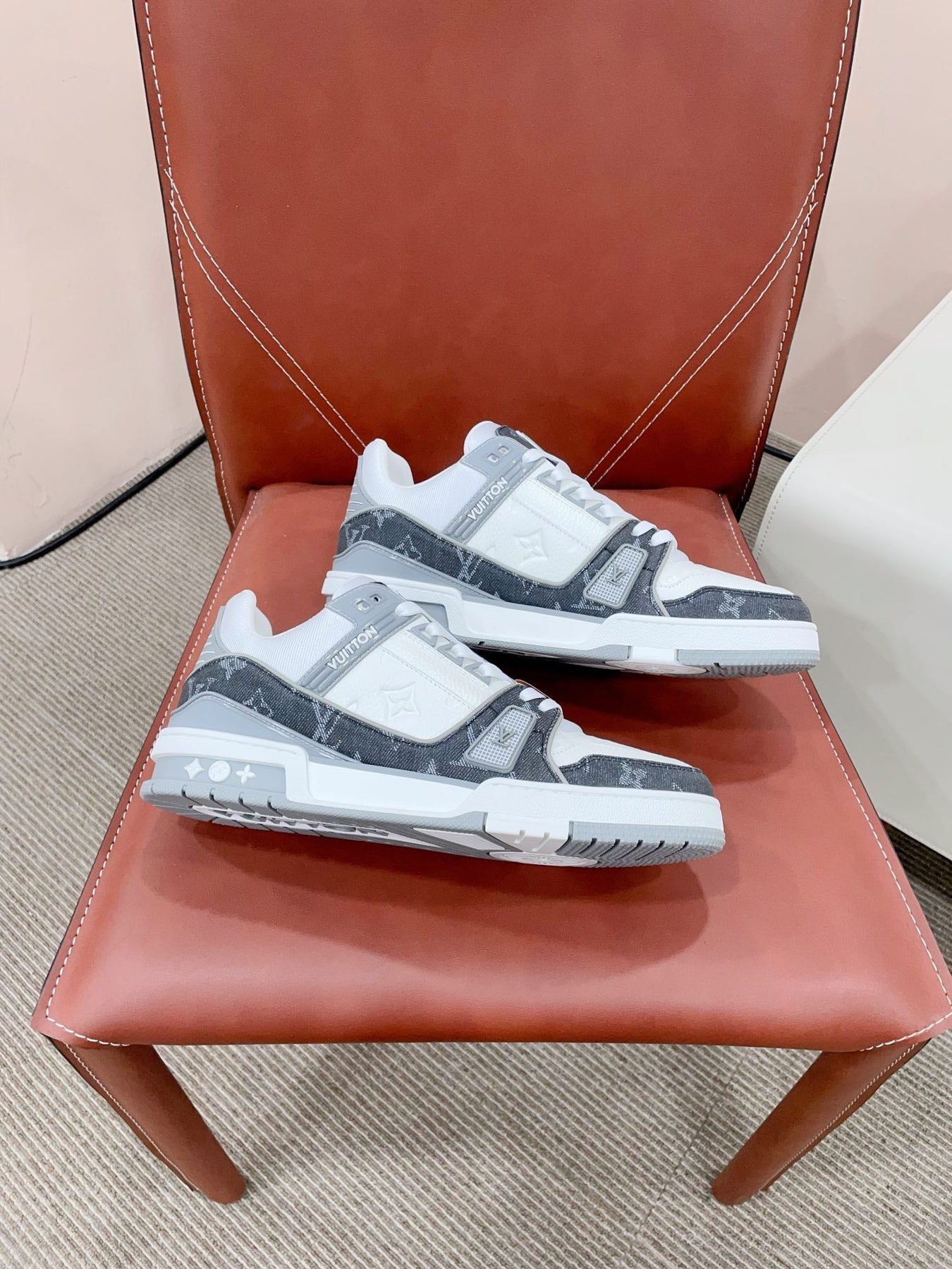 LV TRAINER SNEAKER IN WHITE CALFSKIN AND BLACK MONOGRAM DENIM
