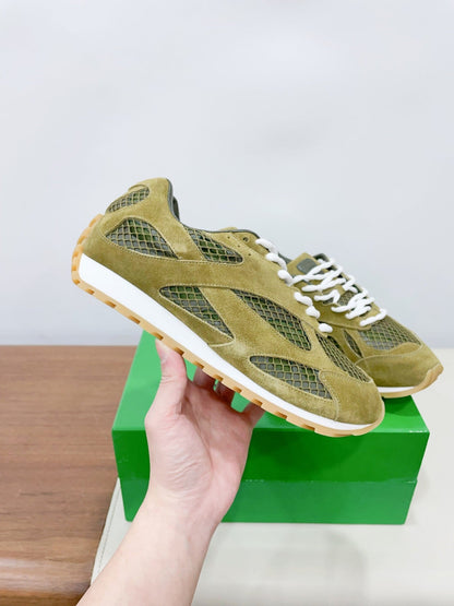 ORBIT SNEAKER IN OLIVE GREEN SUEDE AND TECHNICAL MESH