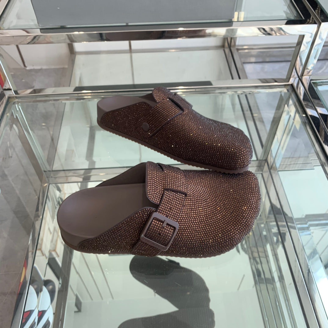 BIRKENSTOCK CLOG ATTACHED RHINESTONES IN BROWN CALFSKIN