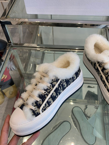 ALK'N PLATFORM SNEAKER CAMEL BROWN COTTON EMBROIDERED WITH OBLIQUE MOTIF AND WHITE SHEARLING