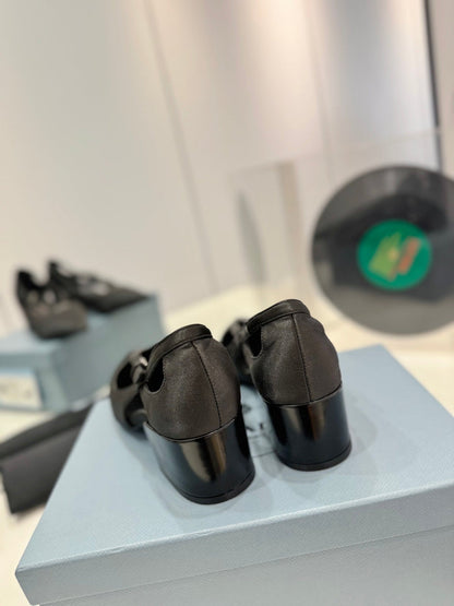 PRA STRAP CUT-OUT PUMPS BLACK SATIN