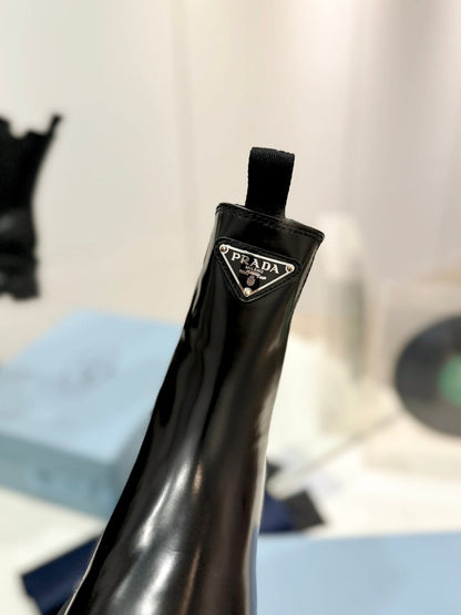 PRA MONOLITH BRUSHED LEATHER BOOTIES BLACK