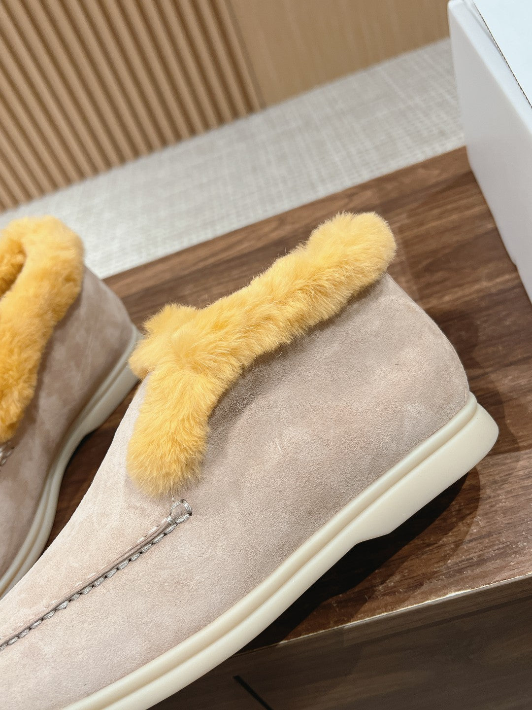 LP CLASSIC SUMMER CHARMS WALK LOAFERS KHAKI CALFSKIN